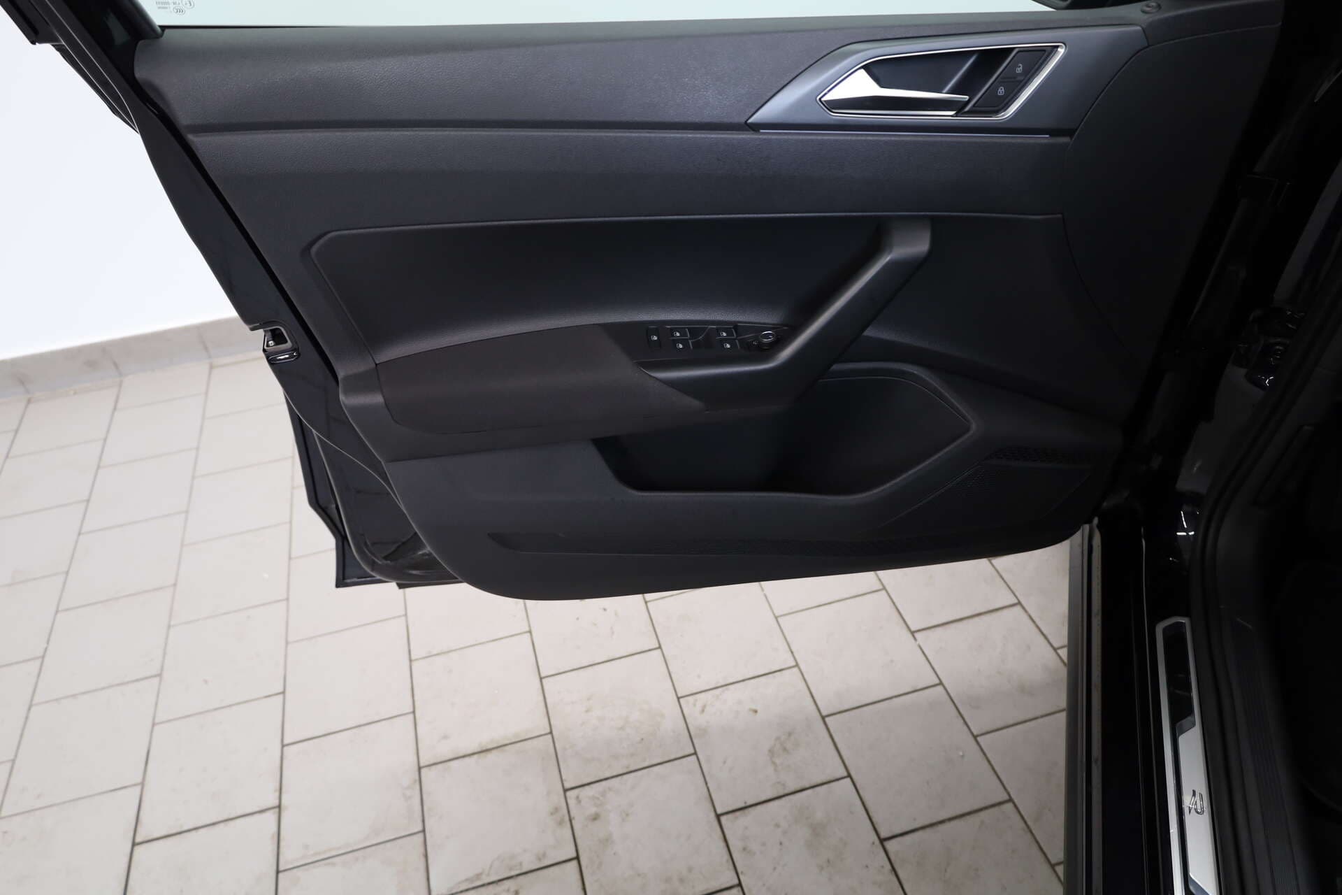 VOLKSWAGEN Polo, photo 13 sur 16