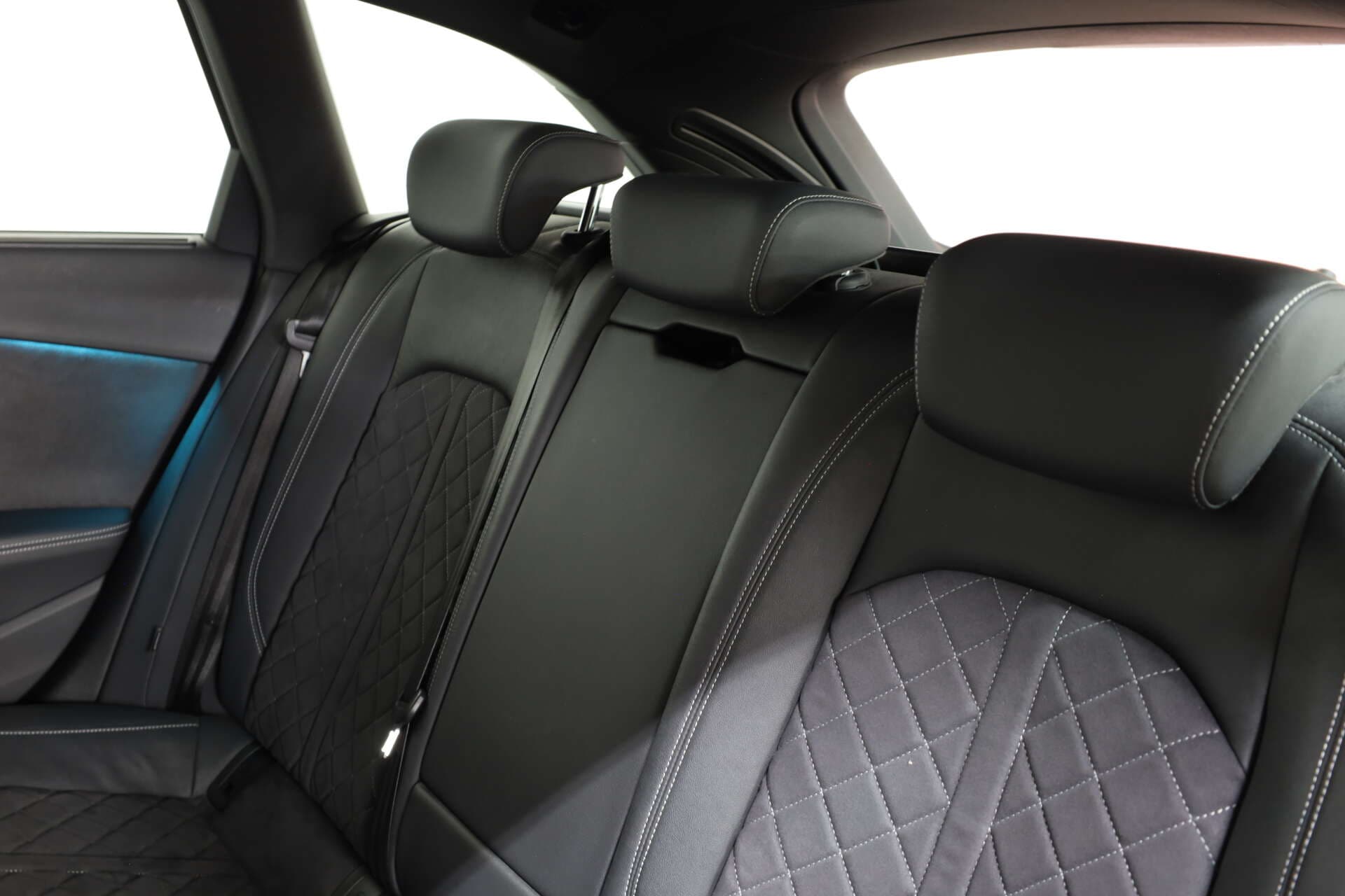AUDI S4 Avant, photo 9 sur 17