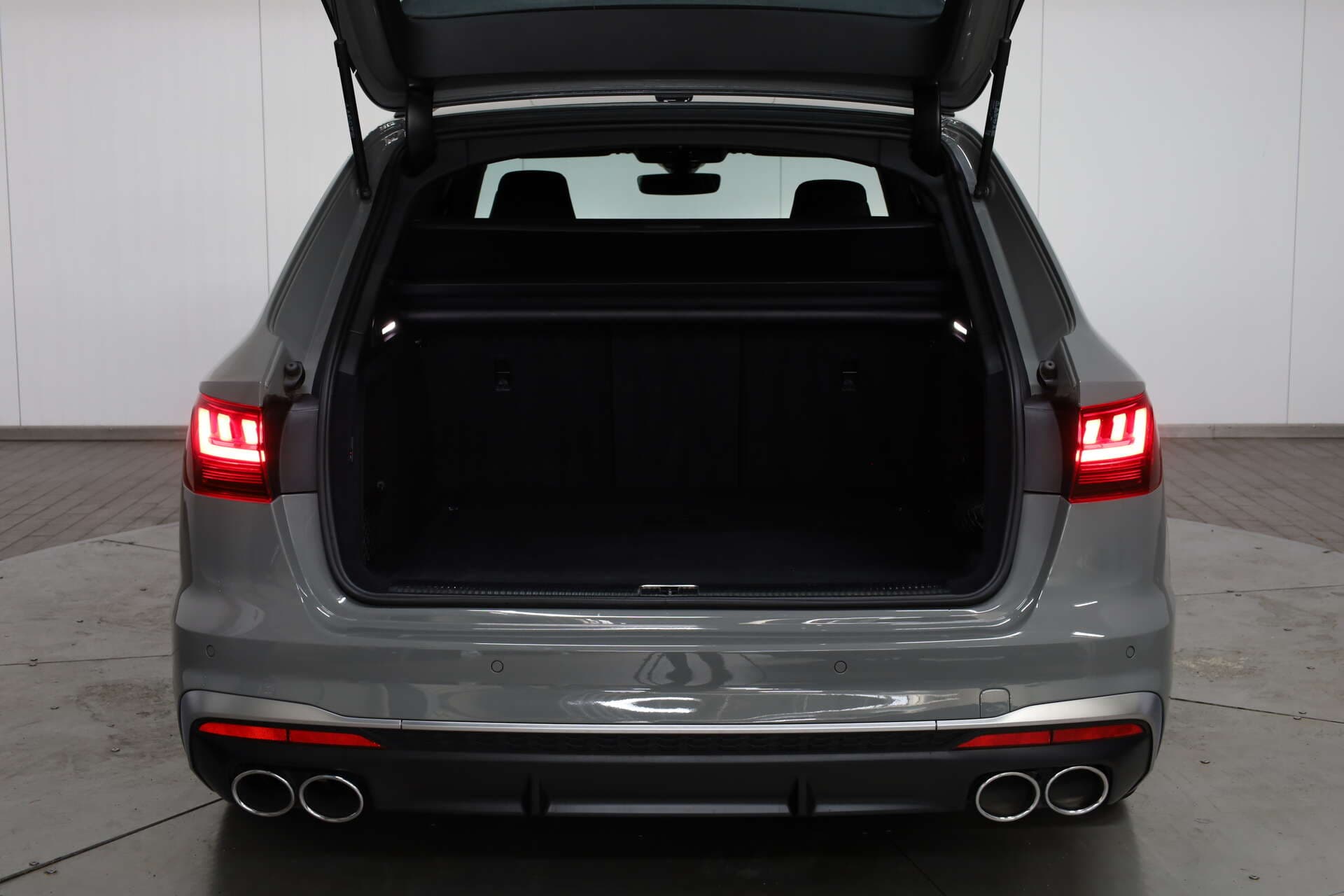 AUDI S4 Avant, photo 10 sur 17