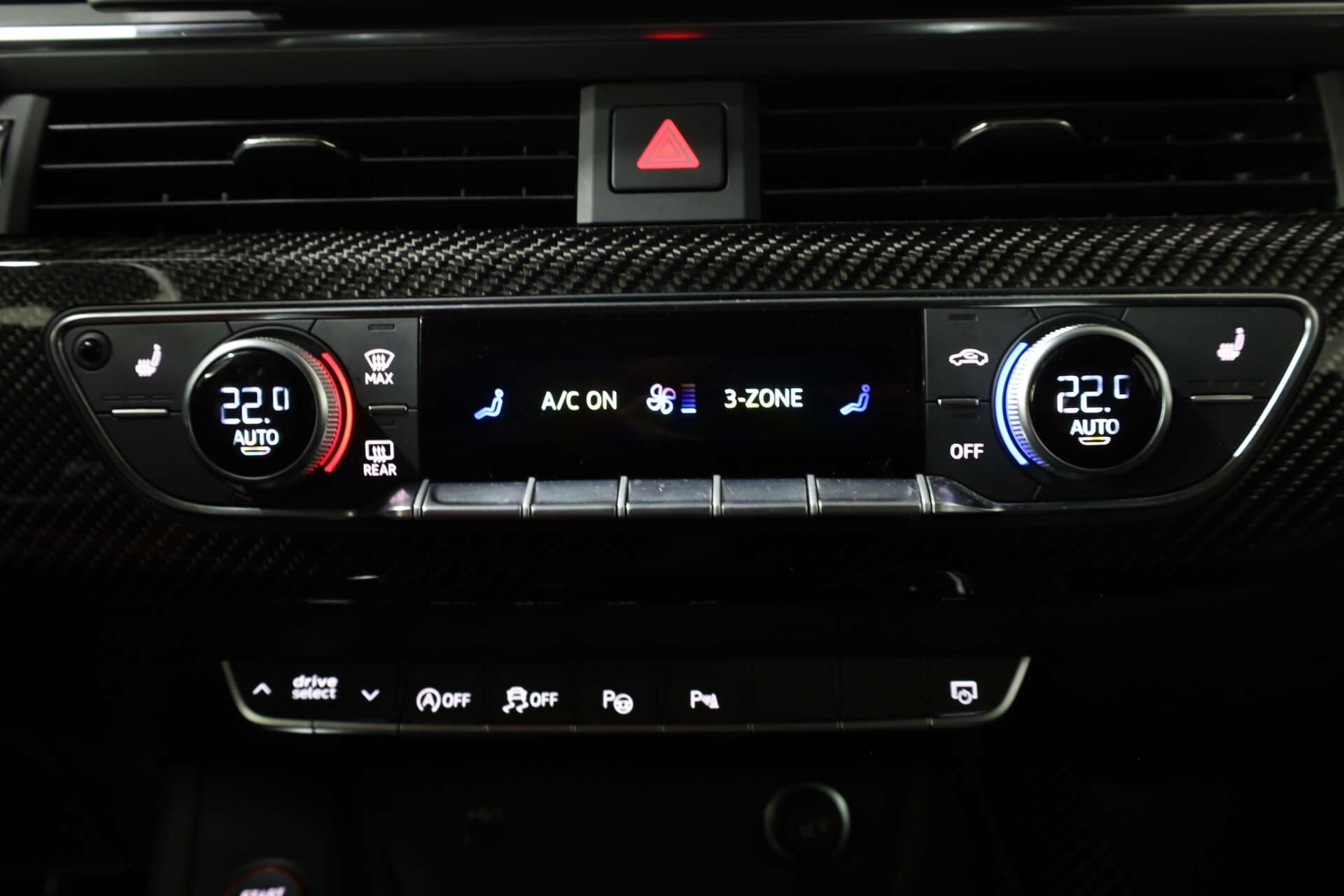 AUDI S4 Avant, photo 15 sur 17