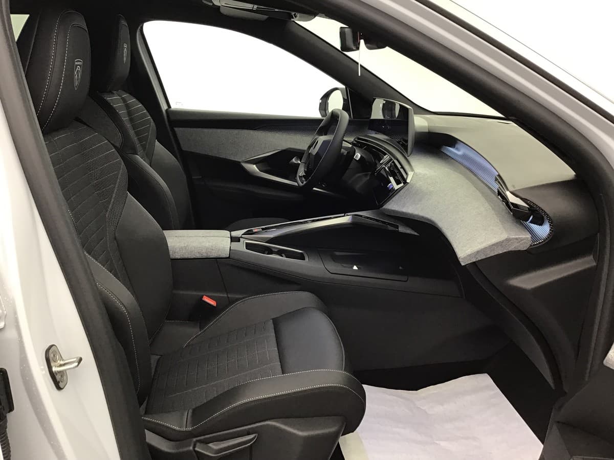 PEUGEOT 5008, photo 6 sur 6
