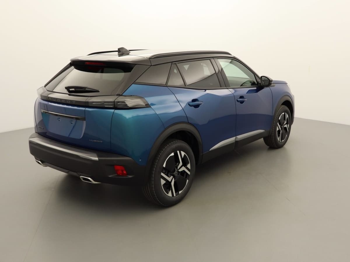 PEUGEOT 2008 HYBRID 145, photo 2 sur 6