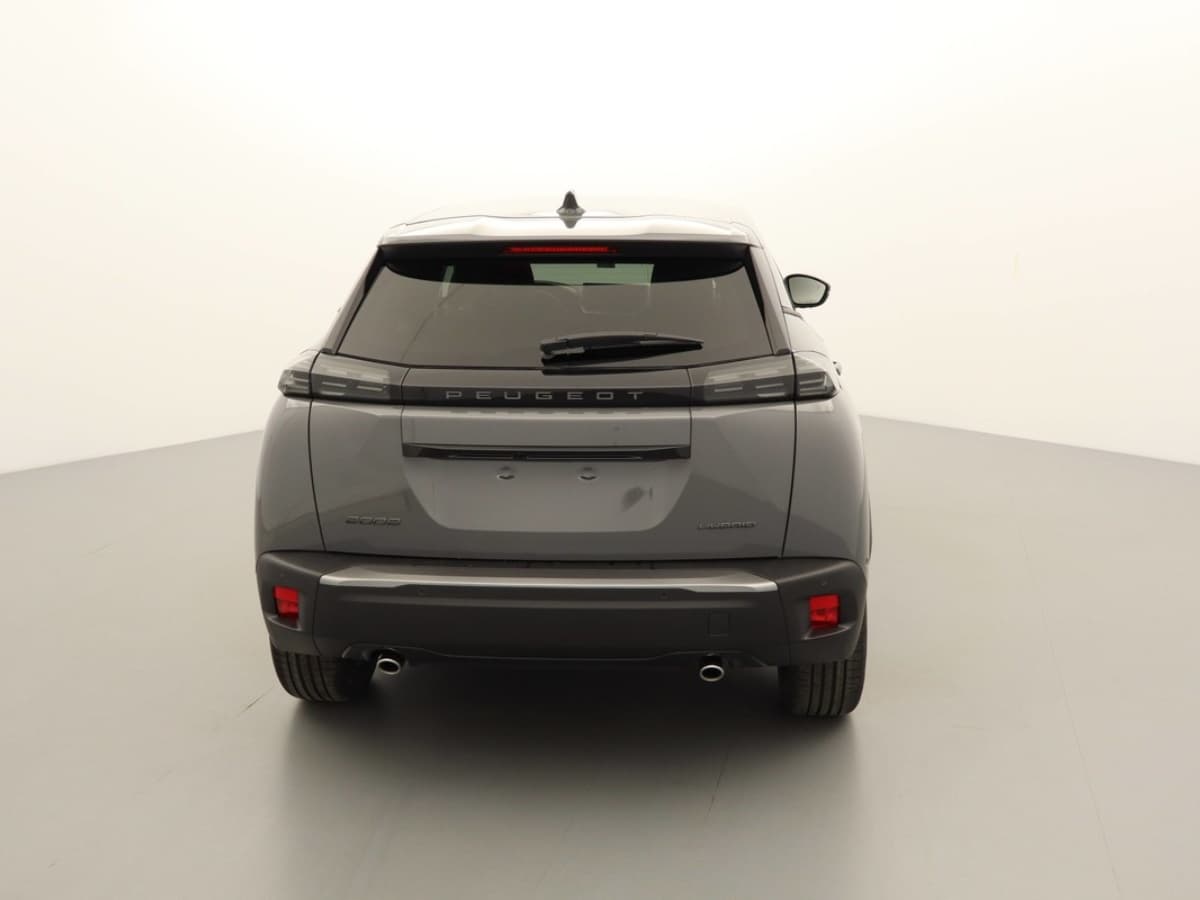 PEUGEOT 2008 HYBRID 145, photo 5 sur 6