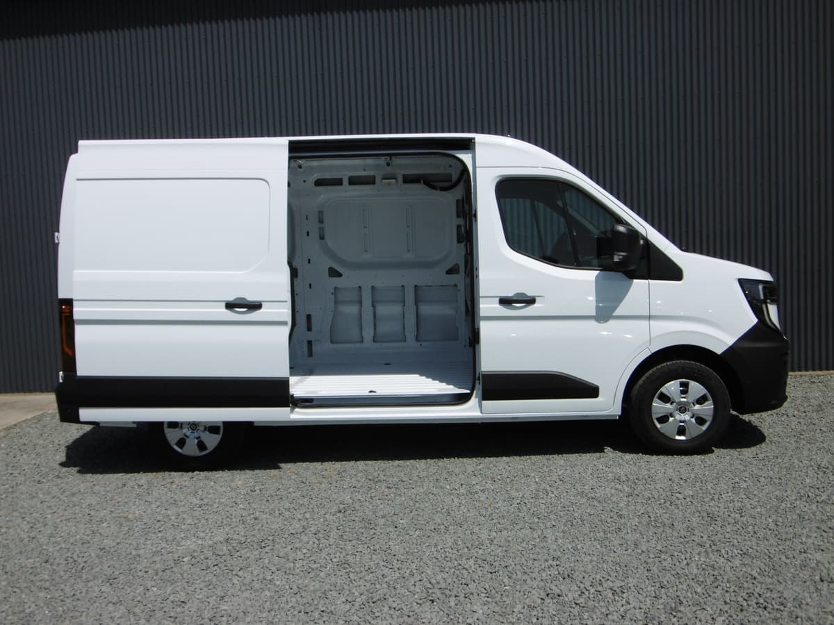 RENAULT MASTER 4 FGN 3T5 L2H2, photo 4 sur 6