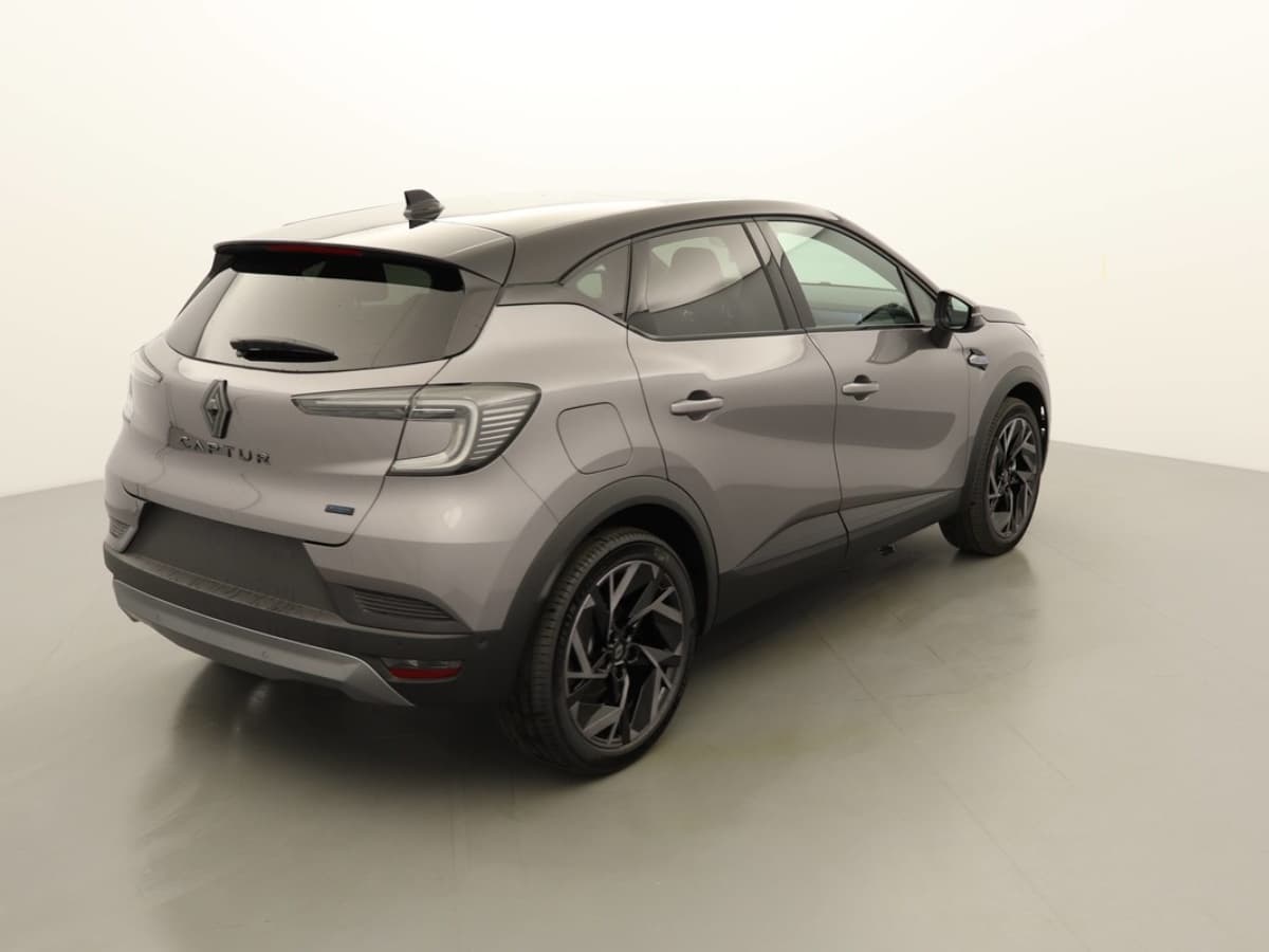 RENAULT CAPTUR, photo 2 sur 6
