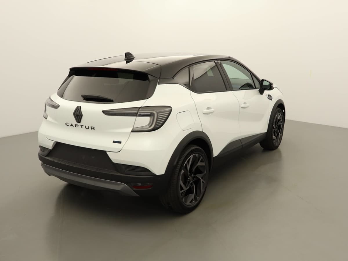 RENAULT CAPTUR, photo 2 sur 6