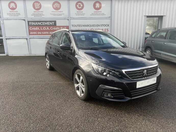 PEUGEOT 308 SW Allure 1.5 BlueHDi 130cv + Toit panoramique + Attelage + JA17